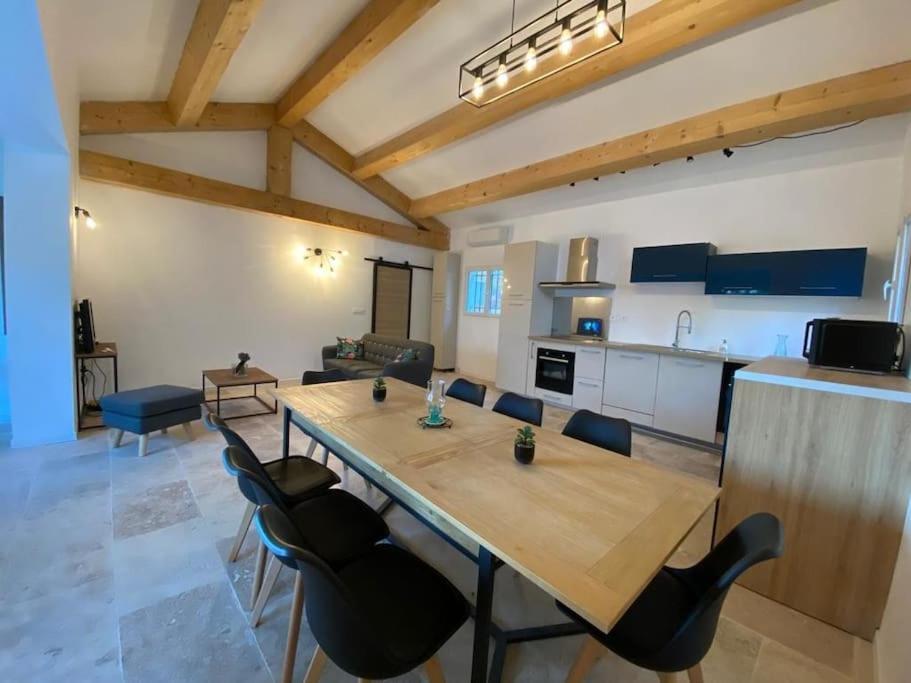 Villa CIGALONS en pleine pinède + PISCINE chauffée Auriol Esterno foto