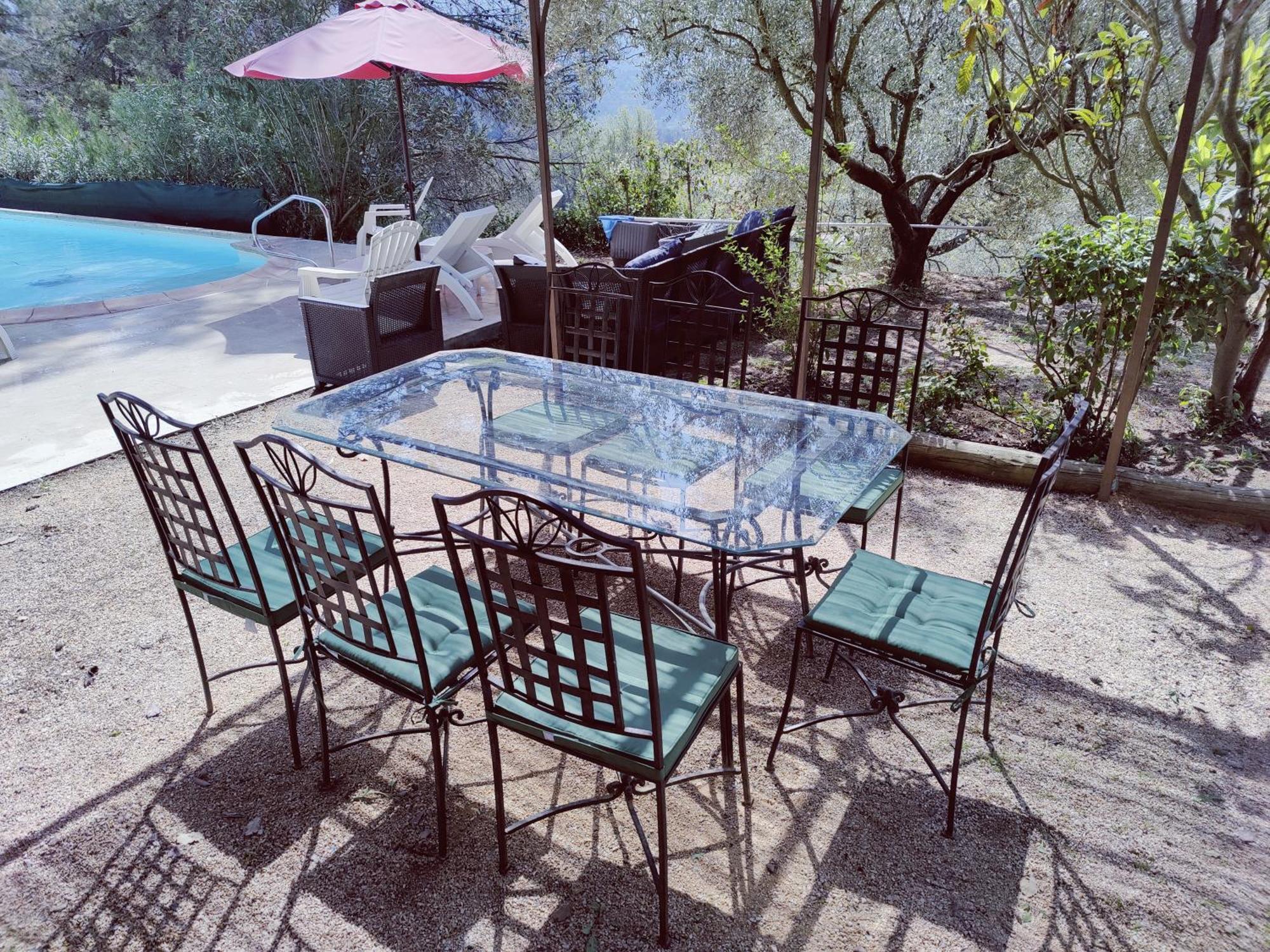 Villa CIGALONS en pleine pinède + PISCINE chauffée Auriol Esterno foto