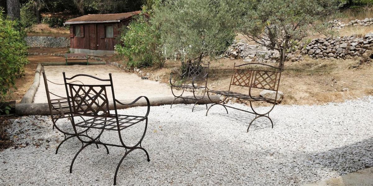 Villa CIGALONS en pleine pinède + PISCINE chauffée Auriol Esterno foto